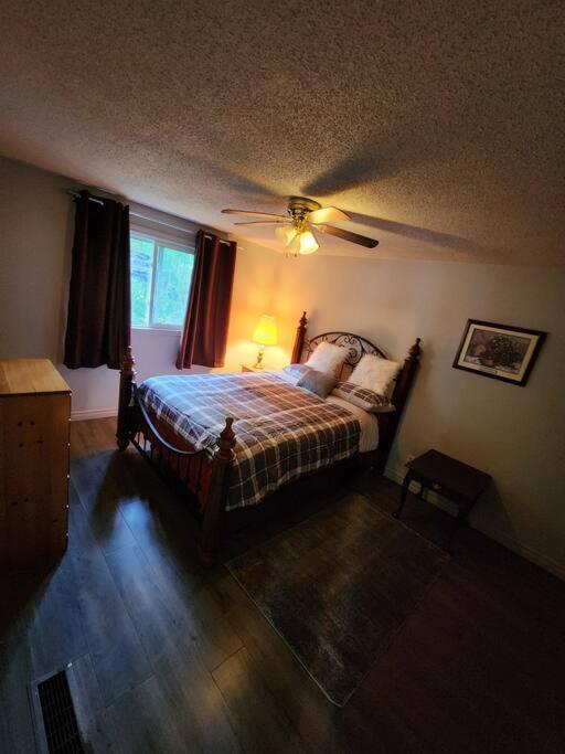 Entire 3 Bedroom House In Elliot Lake Eksteriør billede